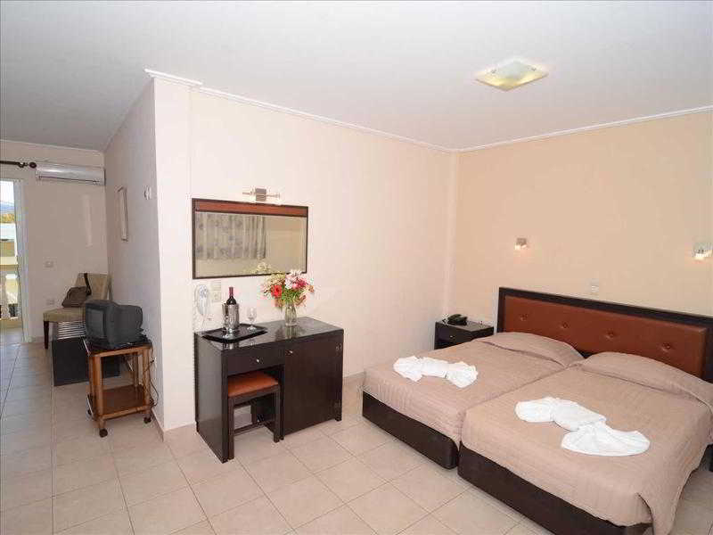 Hôtel Konstantin Beach à Zakynthos Island Extérieur photo